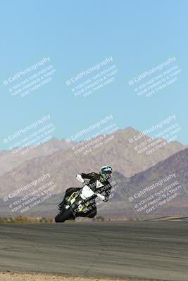 media/Feb-12-2022-SoCal Trackdays (Sat) [[3b21b94a56]]/Turn 9 Set 1 (1130am)/